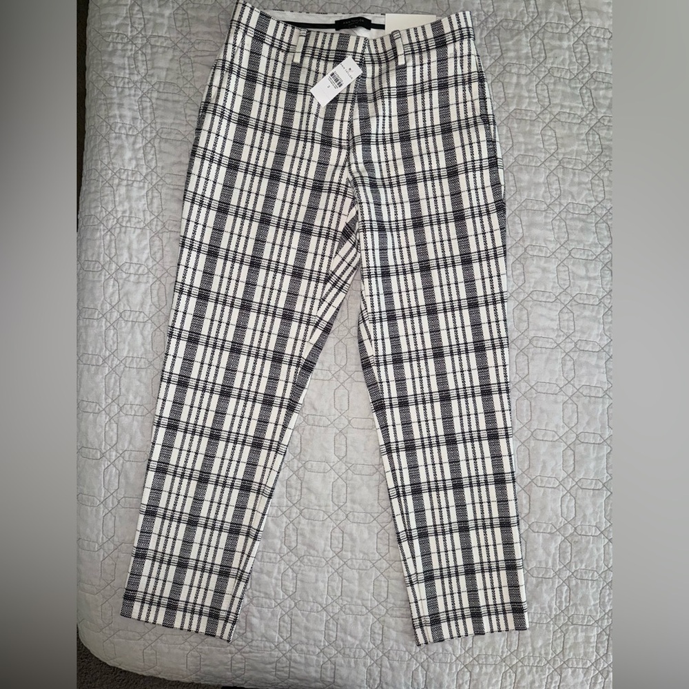 Ann Taylor Eve Black and White Plaid The Ankle Curvy SZ 2